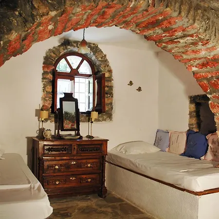 Kourouni Naxos * Kóronosz